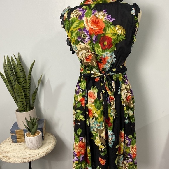 Magic floral dress size medium - Picture 7 of 12